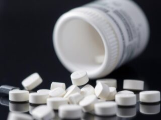 Тамоксифен Эгис: как работает и что важно знать об антиэстрогенном препарате с противоопухолевым действием